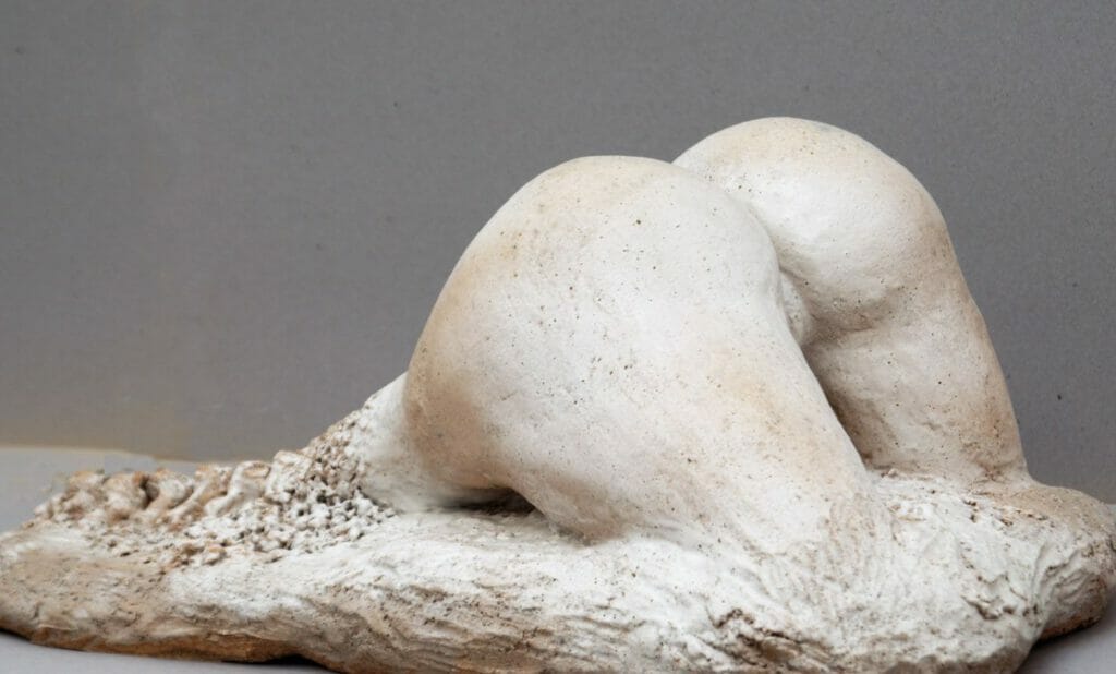 eros-y-tanatos impermanencia escultura en cerámica